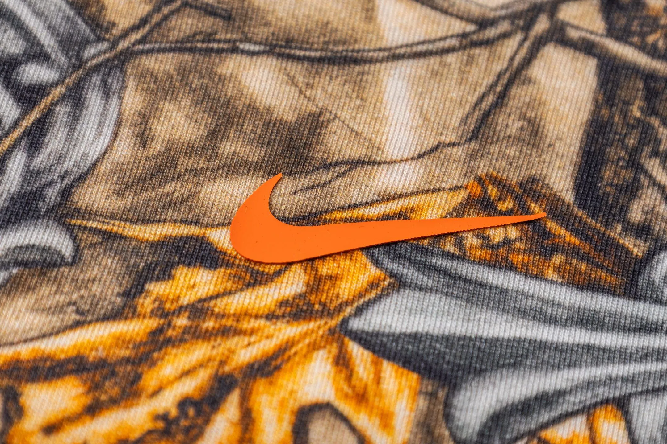 CH x Nike ， ， + / ，1:1 、 、 ， ， ， ， Same Style ， ， ， ， Same Style。 Size:S-M-L